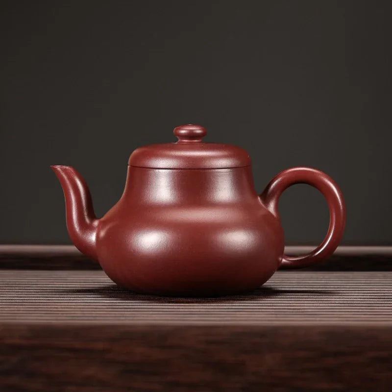 full-handmade-yixing-zisha-teapot-junde-pot-long-xue-sha-150ml-yiqin-tea-house-yiqinteahouse-com-3 - YIQIN TEA HOUSE 一沁茶舍 yiqinteahouse.com