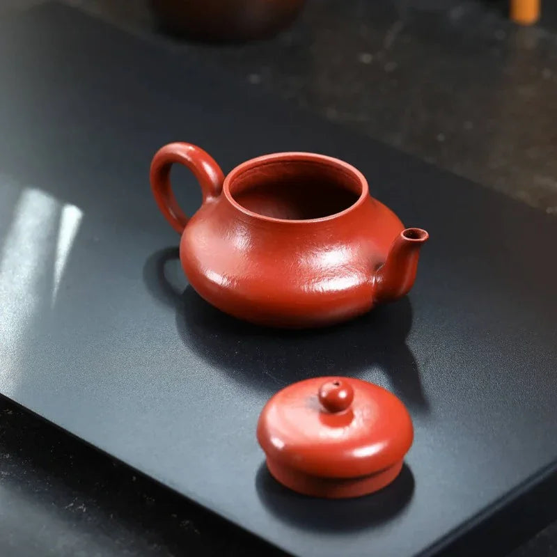 Teko Zisha Yixing Buatan Tangan Sepenuhnya [Periuk Junde] (Xiao Meiyao Zhu Ni - 180ml)