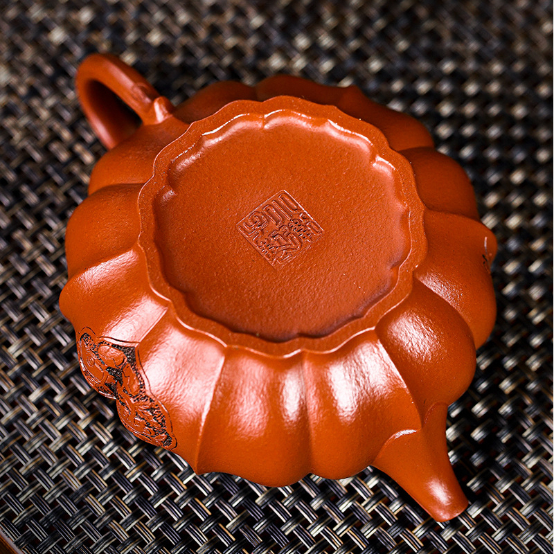 Full Handmade Yixing Zisha Teapot [Ling Hua Jin Wen] (Xiao Meiyao Zhu Ni - 230ml) - YIQIN TEA HOUSE | yiqinteahouse.com | 200-300ml, full handmade zisha teapot, new arrival, teapot, teaware