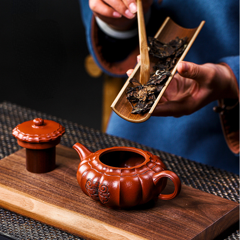 Full Handmade Yixing Zisha Teapot [Ling Hua Jin Wen] (Xiao Meiyao Zhu Ni - 230ml) - YIQIN TEA HOUSE | yiqinteahouse.com | 200-300ml, full handmade zisha teapot, new arrival, teapot, teaware