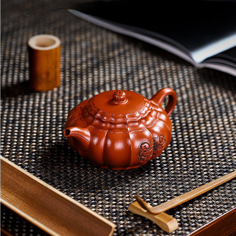 Full Handmade Yixing Zisha Teapot [Ling Hua Jin Wen] (Xiao Meiyao Zhu Ni - 230ml) - YIQIN TEA HOUSE | yiqinteahouse.com | 200-300ml, full handmade zisha teapot, new arrival, teapot, teaware