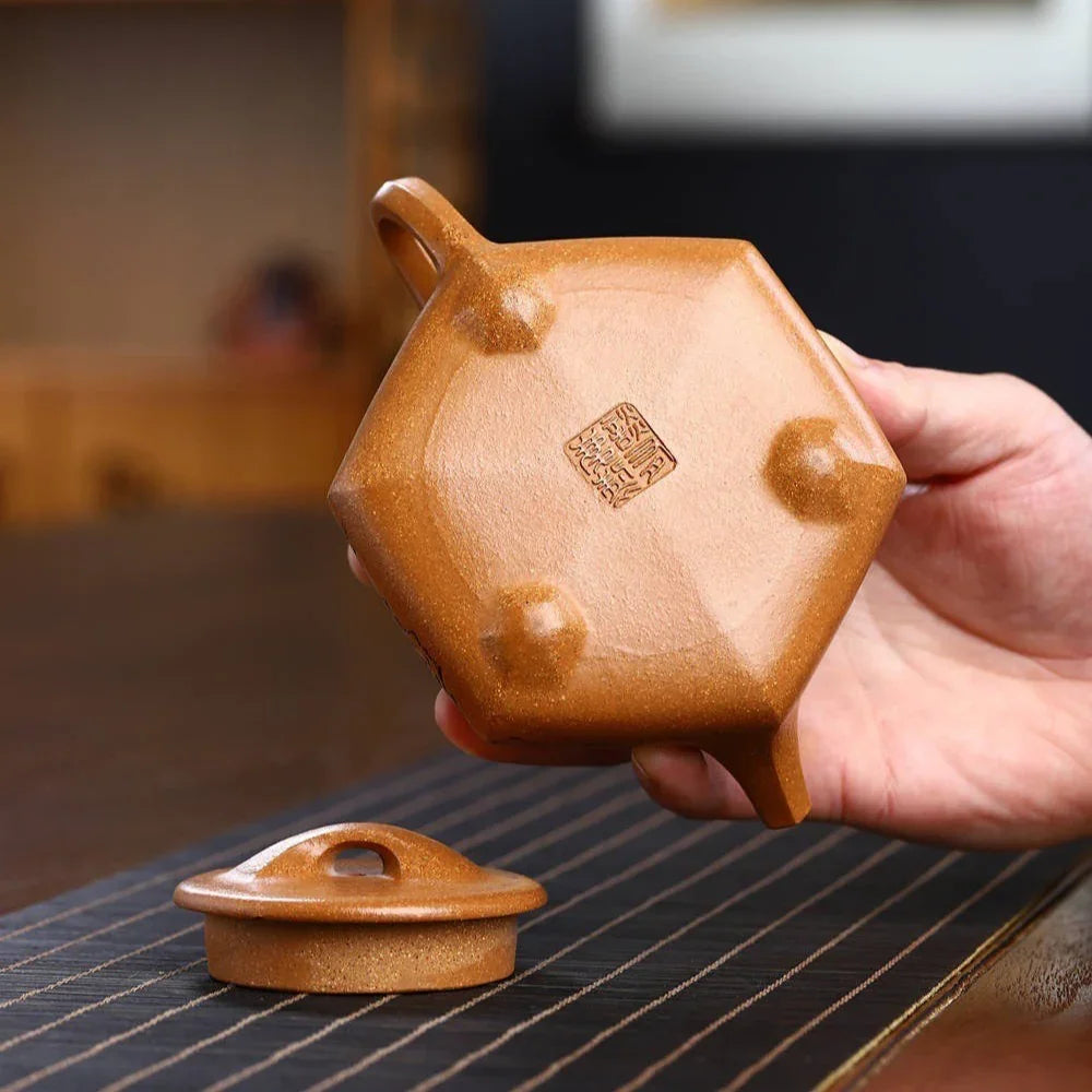 Teko Zisha Yixing Buatan Tangan Sepenuhnya [Periuk Liufang Shi Piao] (Wucai Lao Duan Ni - 230ml)