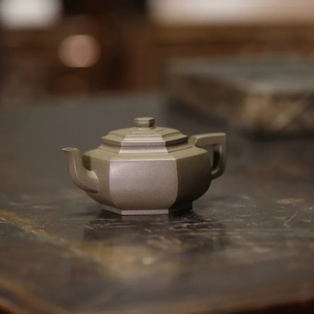 Teko Zisha Yixing Buatan Tangan Sepenuhnya [Liufang Xue Hua Pot] (Qing Duan Ni - 170ml)