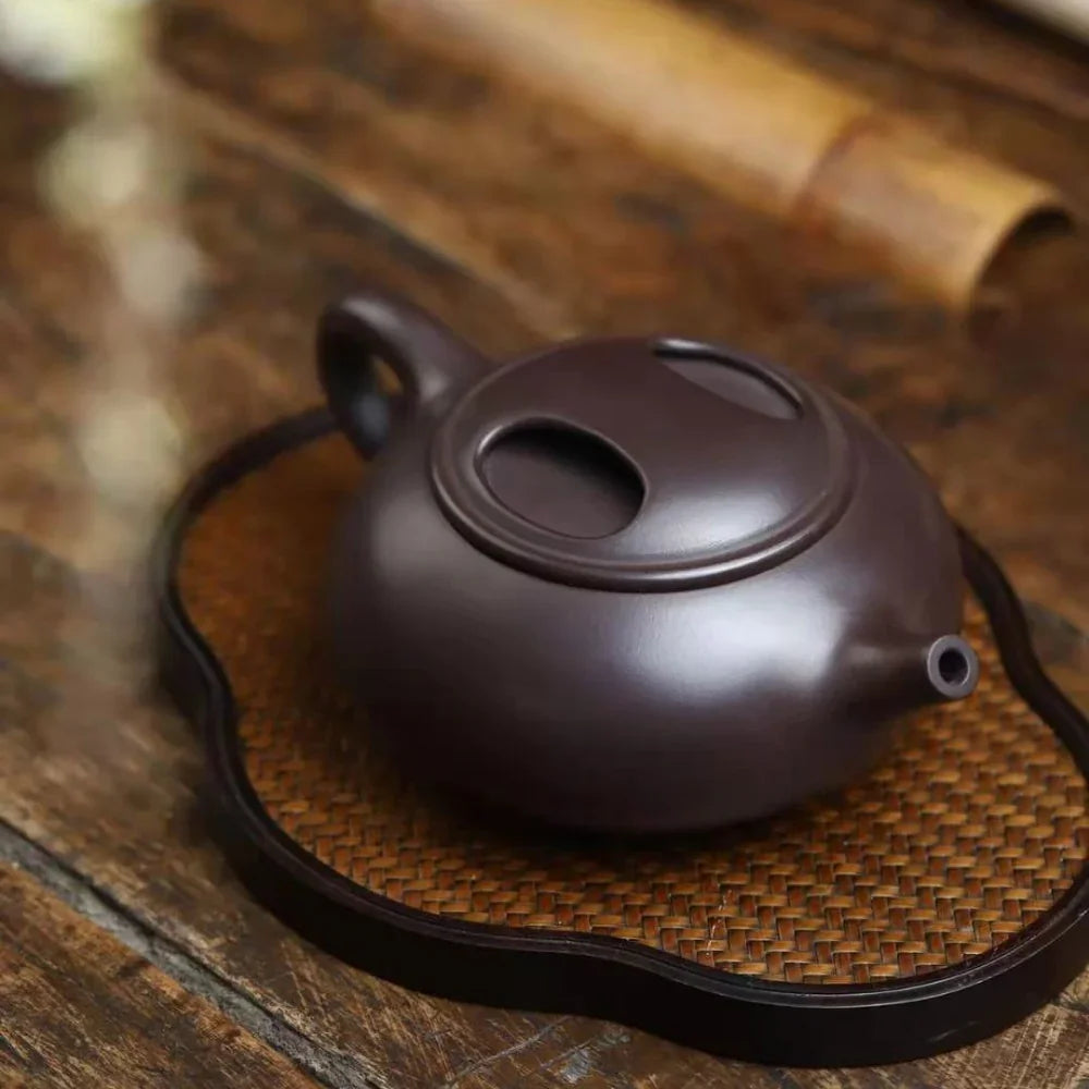 Full Handmade Yixing Zisha Teapot [Niu Gai Shi Piao Pot] (Lao Zi Ni - 250/420ml) - YIQIN TEA HOUSE | yiqinteahouse.com | 200-300ml, >300ml, full handmade zisha teapot, plain smooth, teapot, teaware
