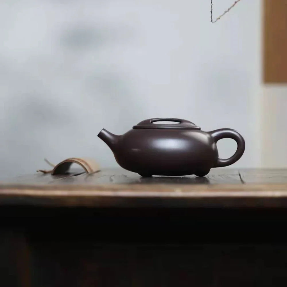 Full Handmade Yixing Zisha Teapot [Niu Gai Shi Piao Pot] (Lao Zi Ni - 250/420ml) - YIQIN TEA HOUSE | yiqinteahouse.com | 200-300ml, >300ml, full handmade zisha teapot, plain smooth, teapot, teaware