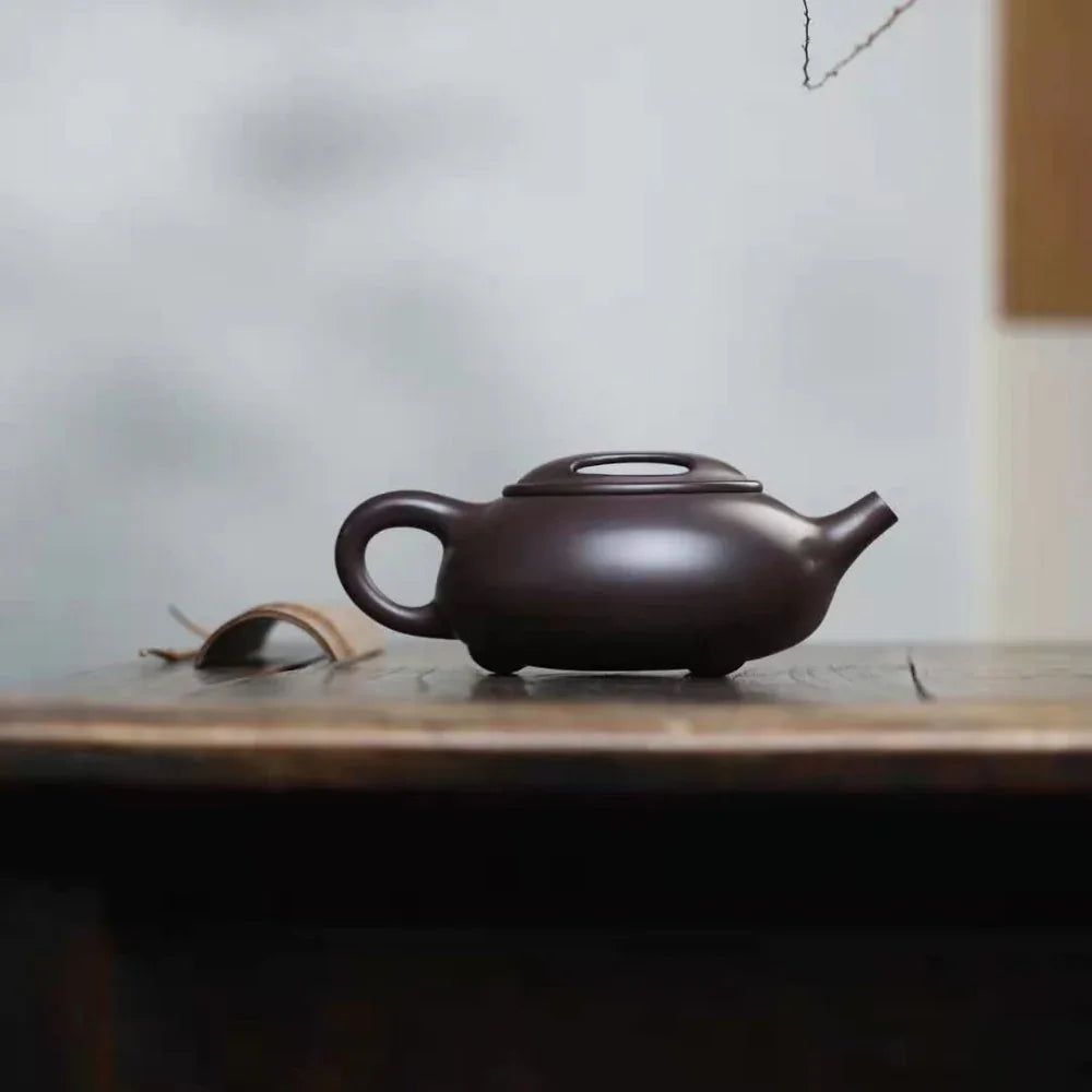 Full Handmade Yixing Zisha Teapot [Niu Gai Shi Piao Pot] (Lao Zi Ni - 250/420ml) - YIQIN TEA HOUSE | yiqinteahouse.com | 200-300ml, >300ml, full handmade zisha teapot, plain smooth, teapot, teaware