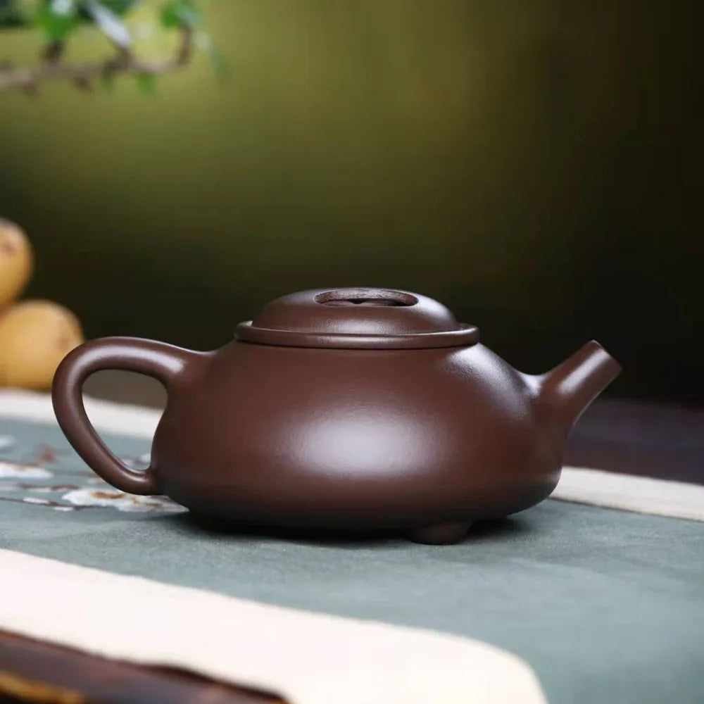 Teko Zisha Yixing Buatan Tangan Sepenuhnya [Niu Gai Shi Piao Pot] (Lao Zi Ni - 260ml)