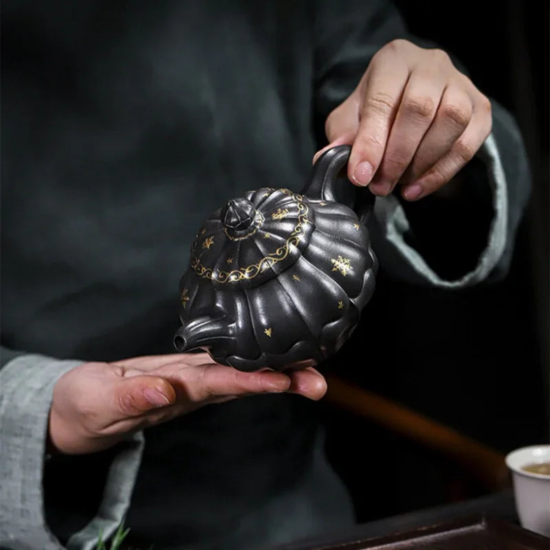 Teko Zisha Yixing Buatan Tangan Sepenuhnya [Piao Hua Jin Ling] (Tian Qing Ni - 270ml)