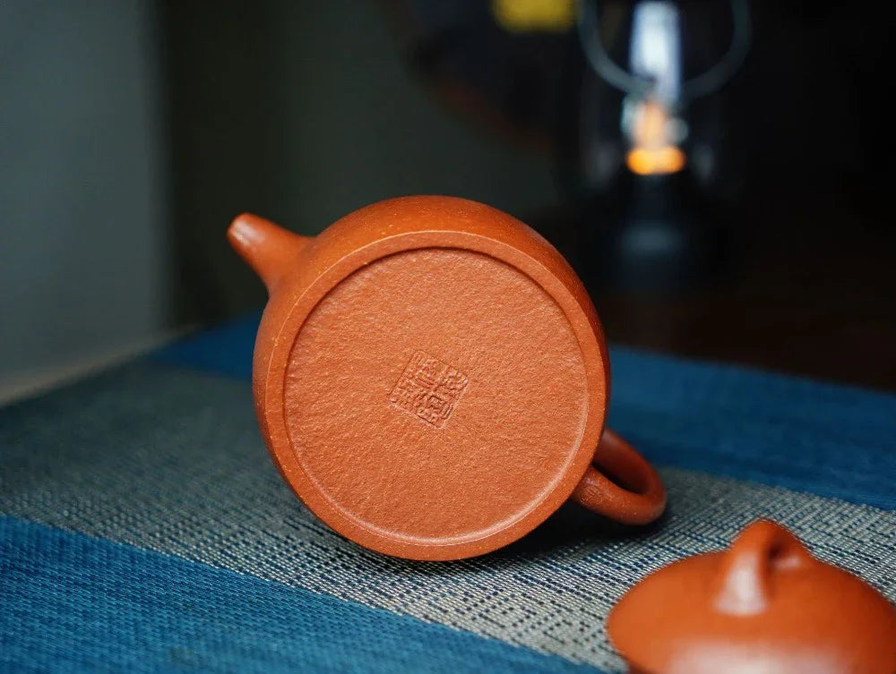 Full Handmade Yixing Zisha Teapot [Qin Quan Pot] (Li Pi Zhu Ni - 270ml) - YIQIN TEA HOUSE | yiqinteahouse.com | 200-300ml, full handmade zisha teapot, plain smooth, teapot, teaware