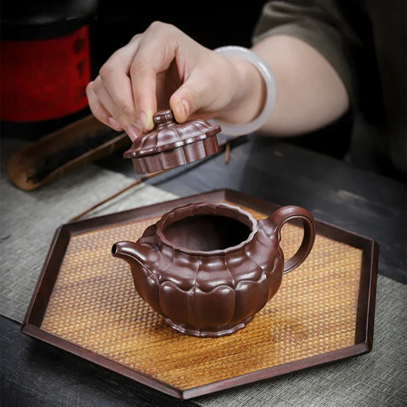 Teko Zisha Yixing Buatan Tangan Sepenuhnya [Ruyi Linghua] (Jin Sha Zi Ni - 300ml)