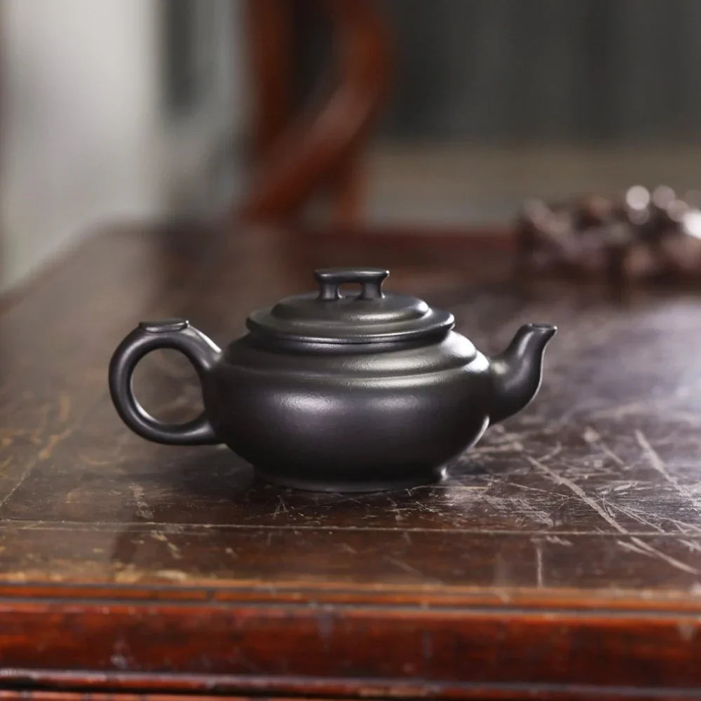 Teko Yixing Zisha Buatan Tangan Sepenuhnya [Shang Xin Qiao Pot] (Hei Ni - 190ml)