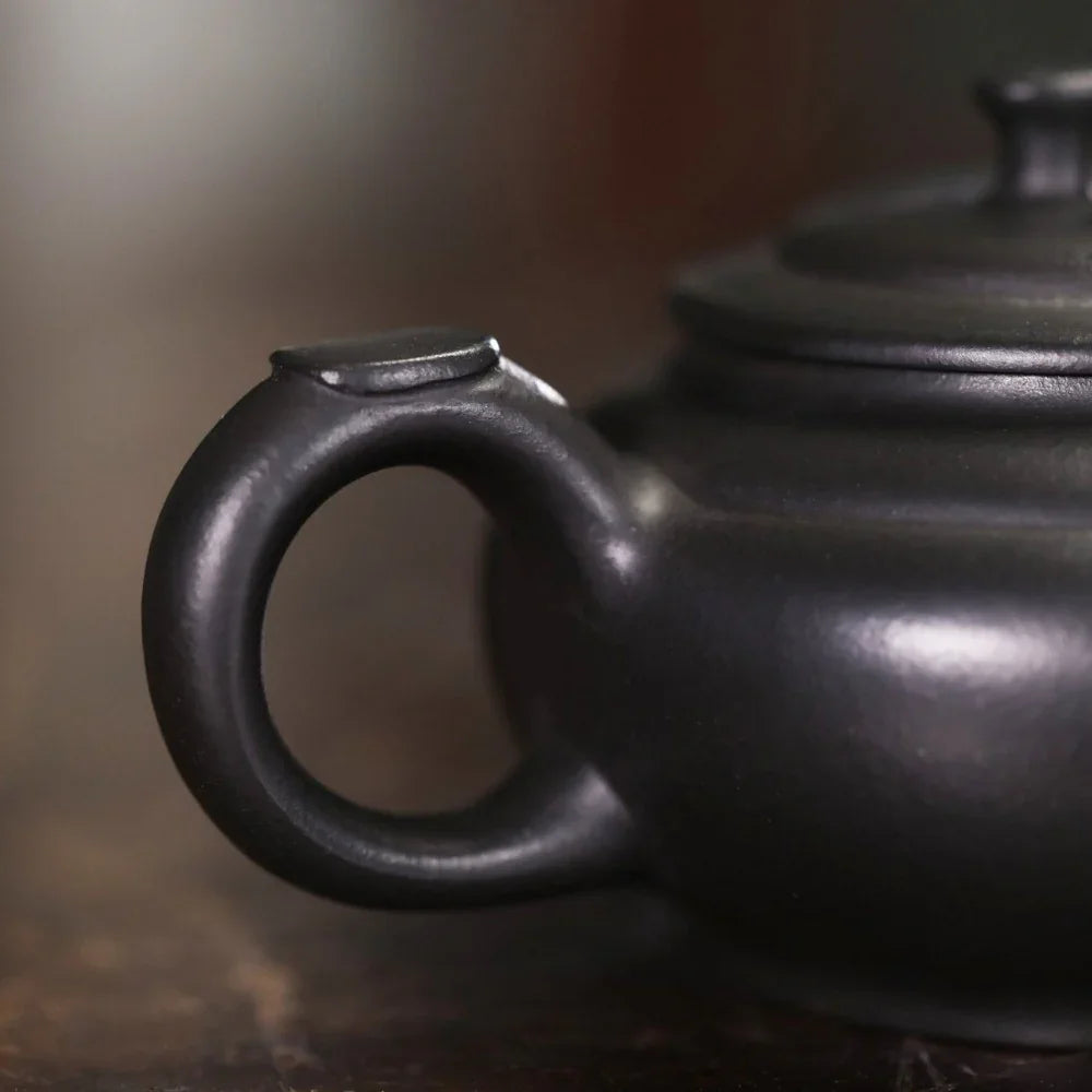 Teko Yixing Zisha Buatan Tangan Sepenuhnya [Shang Xin Qiao Pot] (Hei Ni - 190ml)