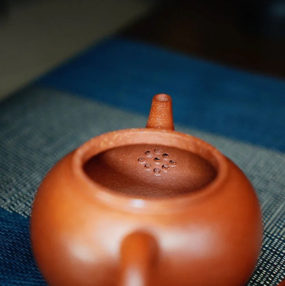 Full Handmade Yixing Zisha Teapot [Shui Ping Pot] (Li Pi Zhu Ni - 220ml) - YIQIN TEA HOUSE | yiqinteahouse.com | 200-300ml, full handmade zisha teapot, plain smooth, teapot, teaware