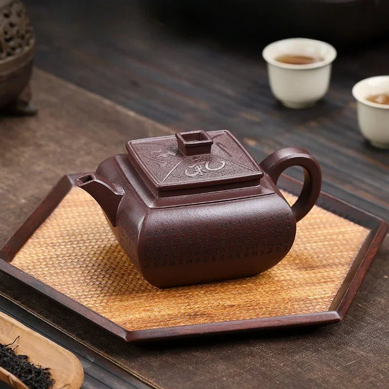 Théière Yixing Zisha entièrement faite à la main [Sifang Jun Zheng] (Tian Qing Zi Ni - 500 ml)