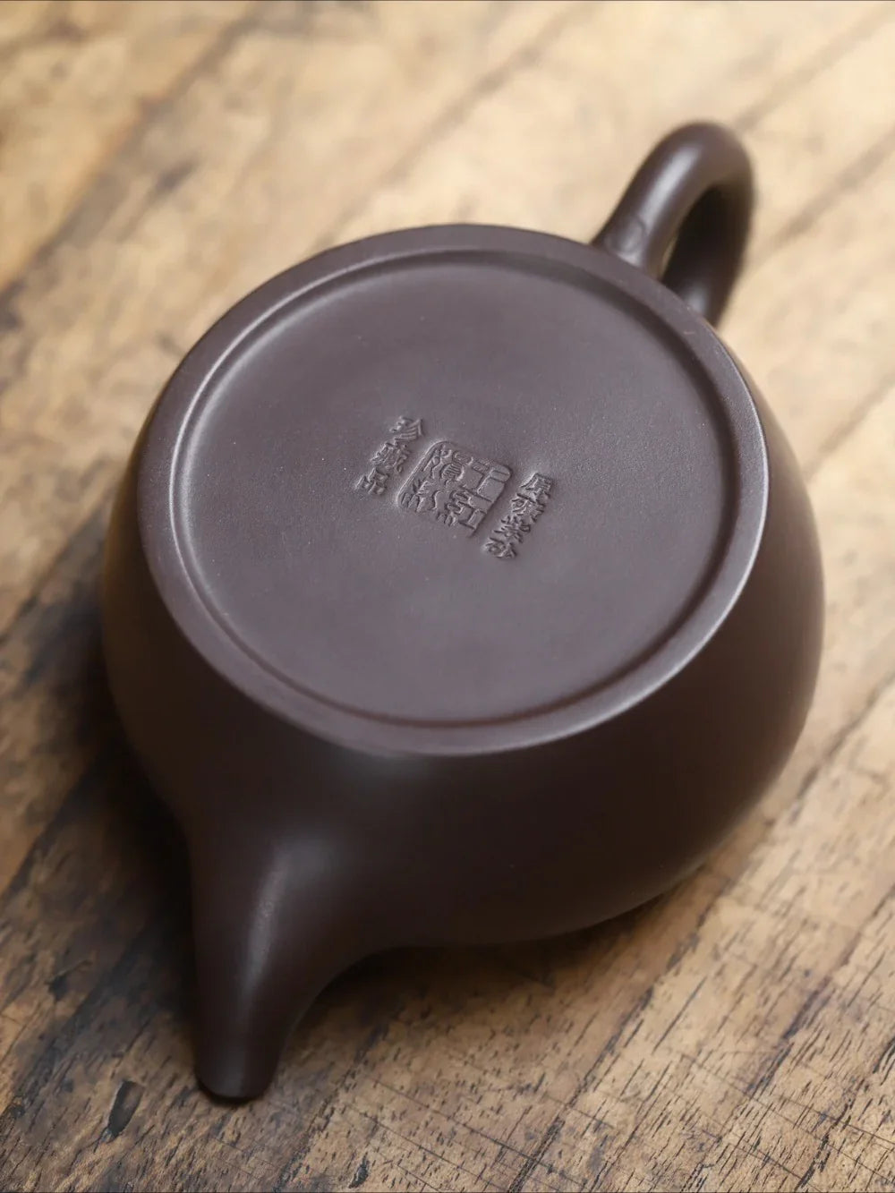 full-handmade-yixing-zisha-teapot-single-ring-flat-round-pot-lao-zi-ni-200ml-yiqin-tea-house-yiqinteahouse-com-10 - YIQIN TEA HOUSE 一沁茶舍 yiqinteahouse.com