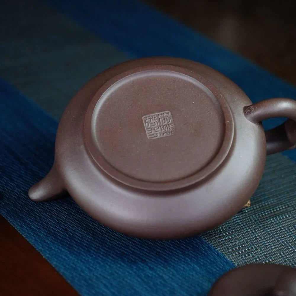 Teko Zisha Yixing Buatan Tangan Sepenuhnya [Periuk Halus & Licin] (Zi Ni - 350ml)