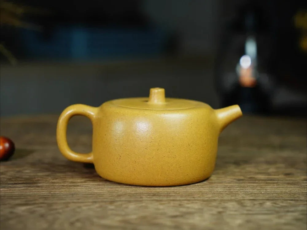 full-handmade-yixing-zisha-teapot-tianji-pot-huangjin-duan-ni-160ml-yiqin-tea-house-yiqinteahouse-com-6 - YIQIN TEA HOUSE 一沁茶舍 yiqinteahouse.com