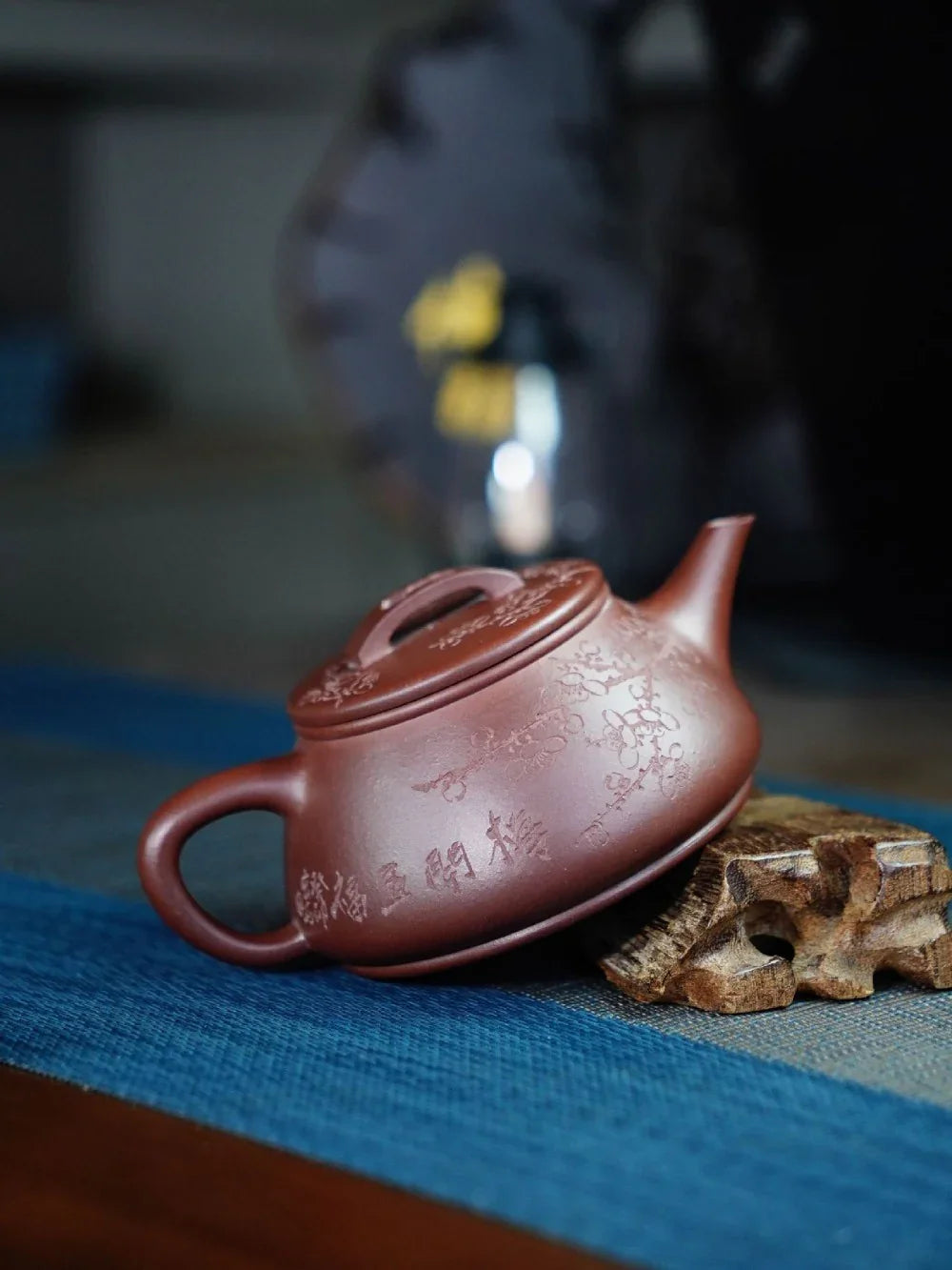 Théière Yixing Zisha entièrement faite à la main [Pot Wufu Shi Piao] (Zi Ni - 240 ml) 