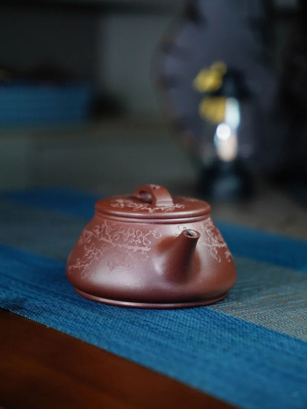 Théière Yixing Zisha entièrement faite à la main [Pot Wufu Shi Piao] (Zi Ni - 240 ml) 
