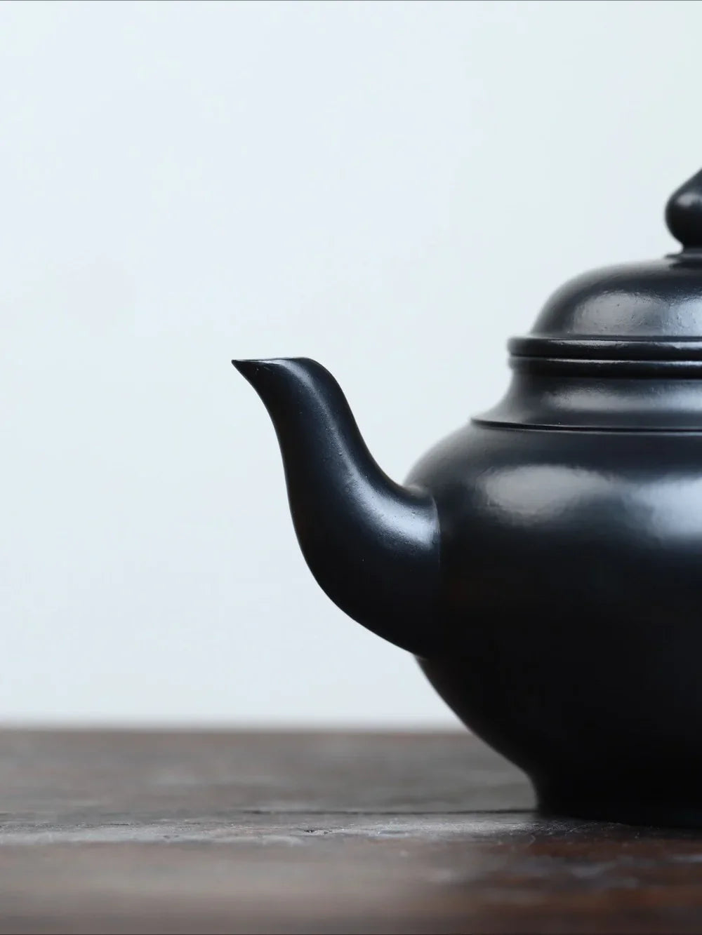Théière Yixing Zisha entièrement faite à la main [Pot Xiao Ying] (Hei Ni - 280 ml)