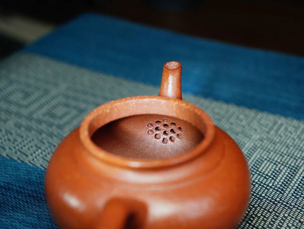 Full Handmade Yixing Zisha Teapot [Xiao Ying Pot] Plain Smooth (Li Pi Zhu Ni - 230ml) - YIQIN TEA HOUSE | yiqinteahouse.com | 200-300ml, full handmade zisha teapot, plain smooth, teapot, teaware