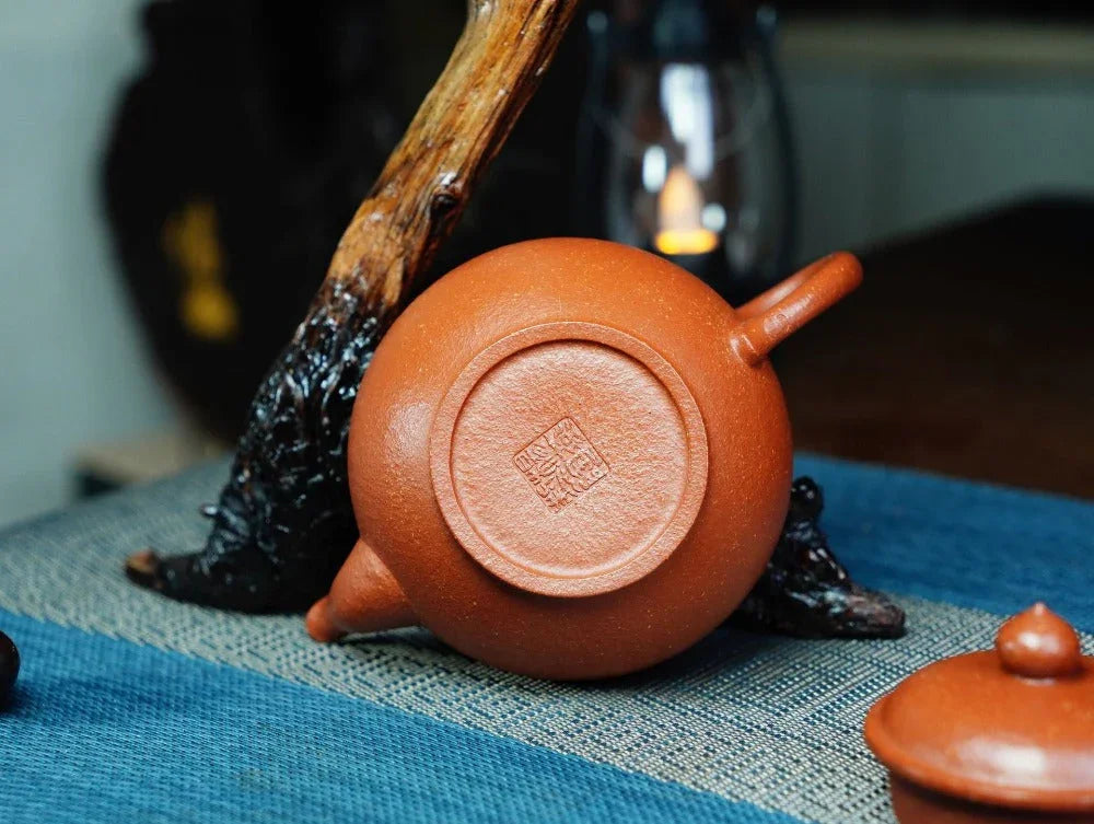 Full Handmade Yixing Zisha Teapot [Xiao Ying Pot] Plain Smooth (Li Pi Zhu Ni - 230ml) - YIQIN TEA HOUSE | yiqinteahouse.com | 200-300ml, full handmade zisha teapot, plain smooth, teapot, teaware