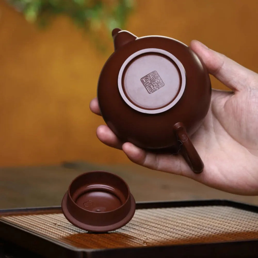 Full Handmade Yixing Zisha Teapot [Xiao Ying Pot] (Zi Ni - 230ml) - YIQIN TEA HOUSE | yiqinteahouse.com | 200-300ml, full handmade zisha teapot, new arrival, plain smooth, teapot, teaware