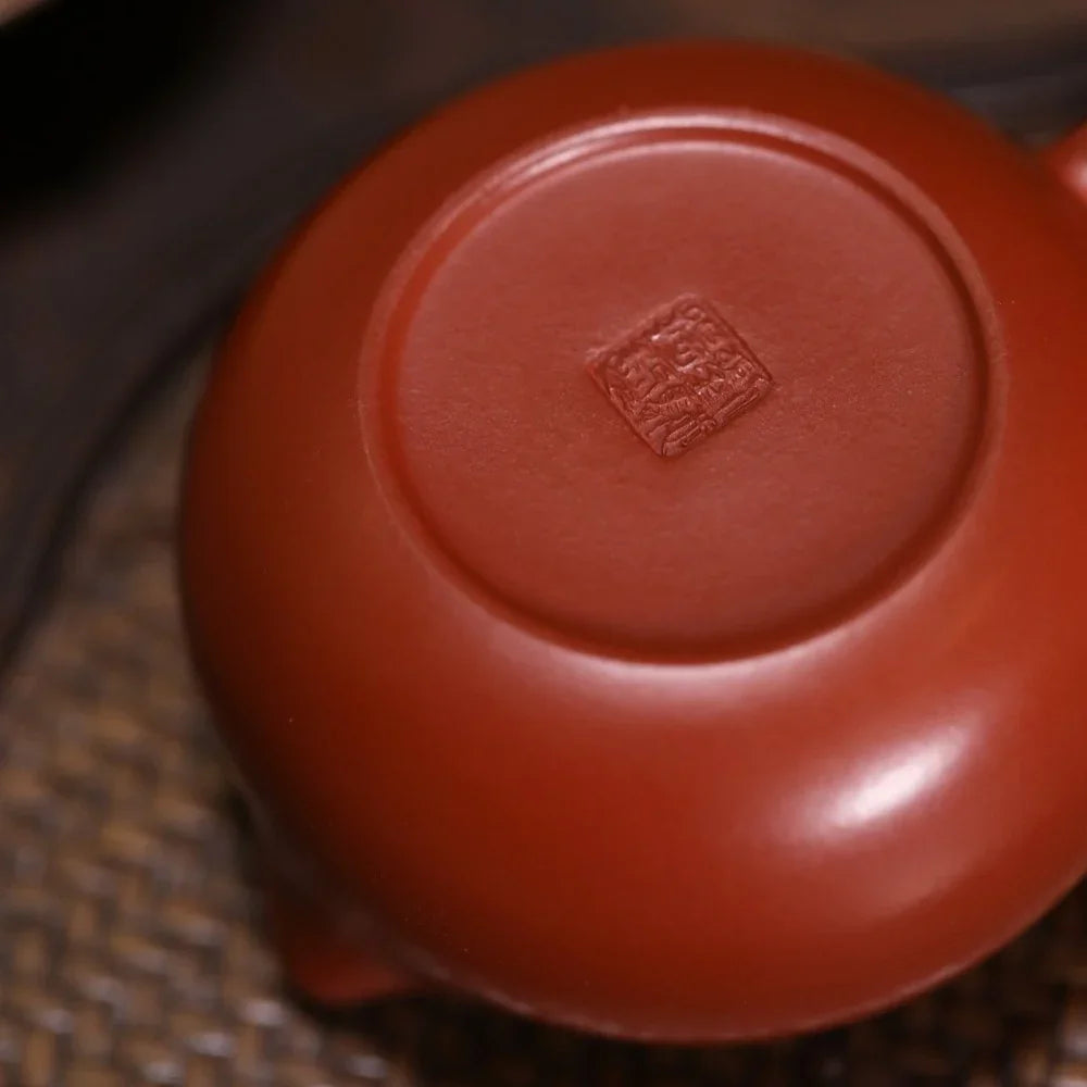 full-handmade-yixing-zisha-teapot-xishi-pot-dahongpao-110150ml-yiqin-tea-house-yiqinteahouse-com-10 - YIQIN TEA HOUSE 一沁茶舍 yiqinteahouse.com