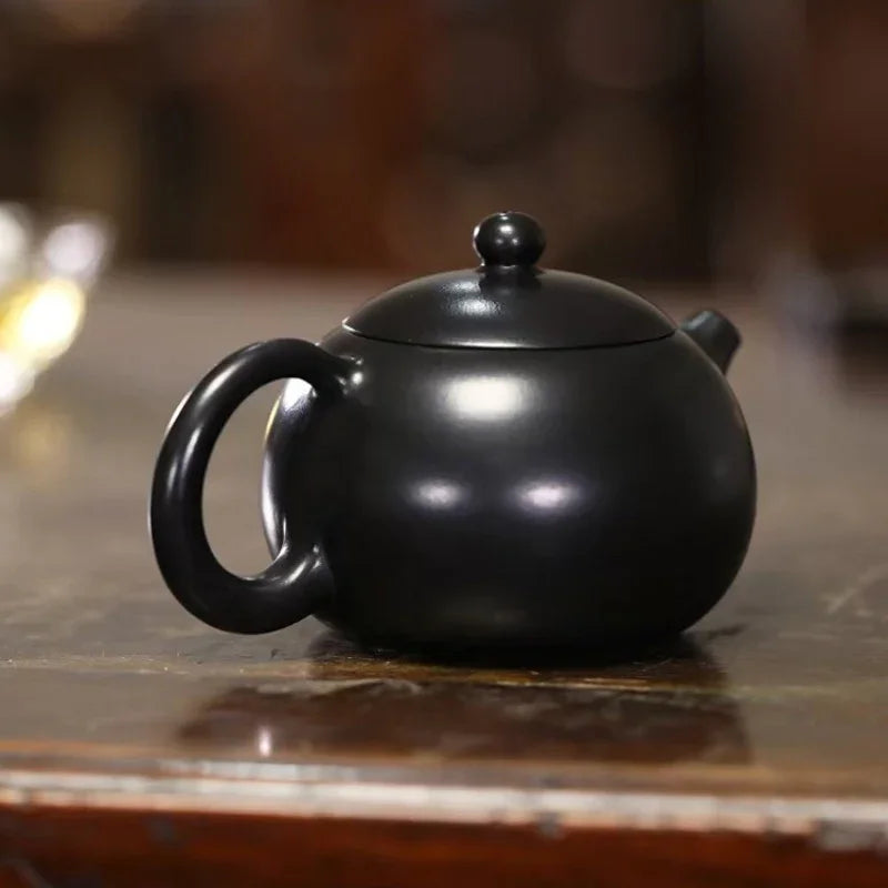full-handmade-yixing-zisha-teapot-xishi-pot-hei-ni-270ml-yiqin-tea-house-yiqinteahouse-com-3 - YIQIN TEA HOUSE 一沁茶舍 yiqinteahouse.com