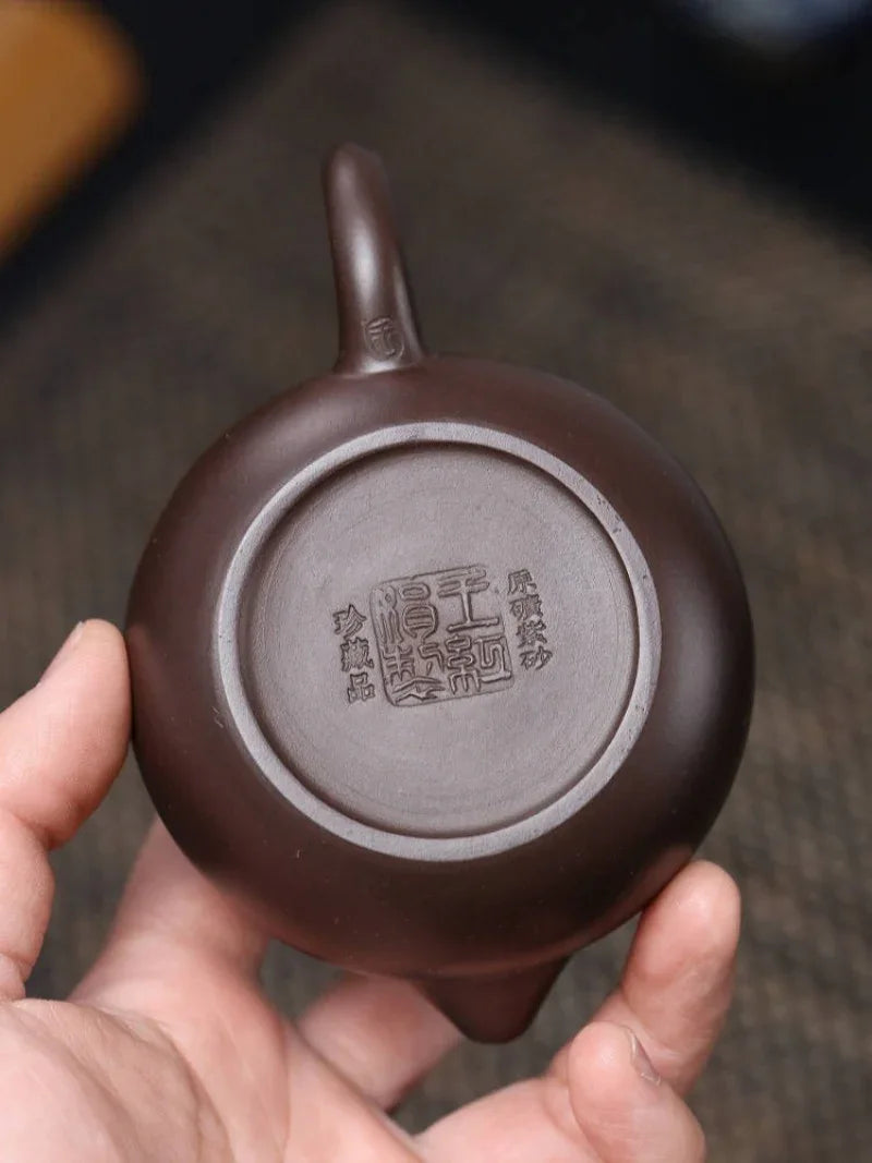 full-handmade-yixing-zisha-teapot-xishi-pot-lao-zi-ni-200ml-yiqin-tea-house-yiqinteahouse-com-13 - YIQIN TEA HOUSE 一沁茶舍 yiqinteahouse.com