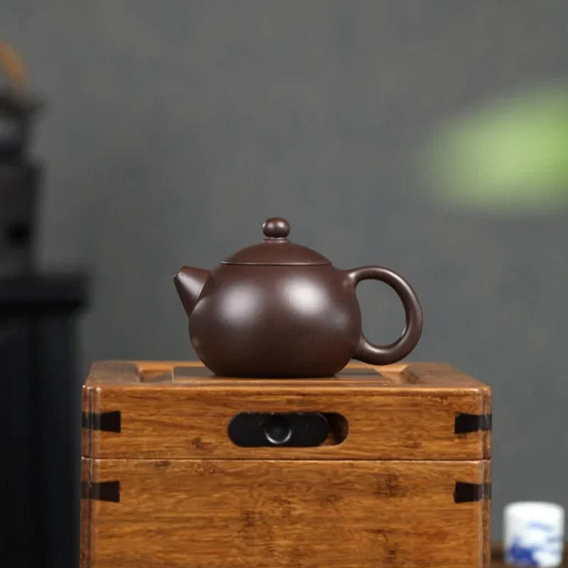 full-handmade-yixing-zisha-teapot-xishi-pot-lao-zi-ni-200ml-yiqin-tea-house-yiqinteahouse-com-5 - YIQIN TEA HOUSE 一沁茶舍 yiqinteahouse.com
