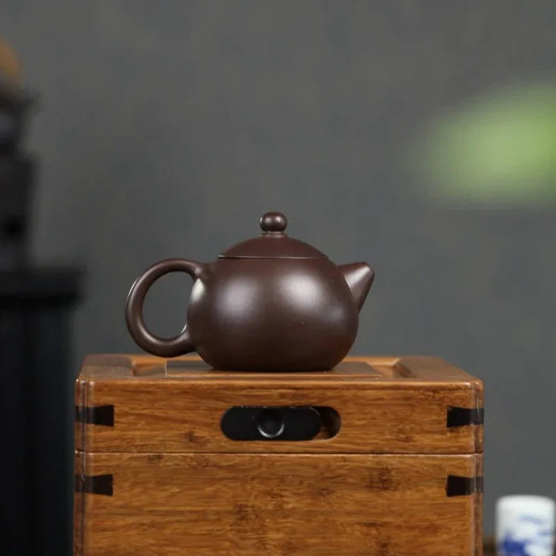 full-handmade-yixing-zisha-teapot-xishi-pot-lao-zi-ni-200ml-yiqin-tea-house-yiqinteahouse-com-6 - YIQIN TEA HOUSE 一沁茶舍 yiqinteahouse.com