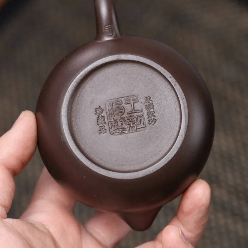 full-handmade-yixing-zisha-teapot-xishi-pot-lao-zi-ni-200ml-yiqin-tea-house-yiqinteahouse-com-9 - YIQIN TEA HOUSE 一沁茶舍 yiqinteahouse.com