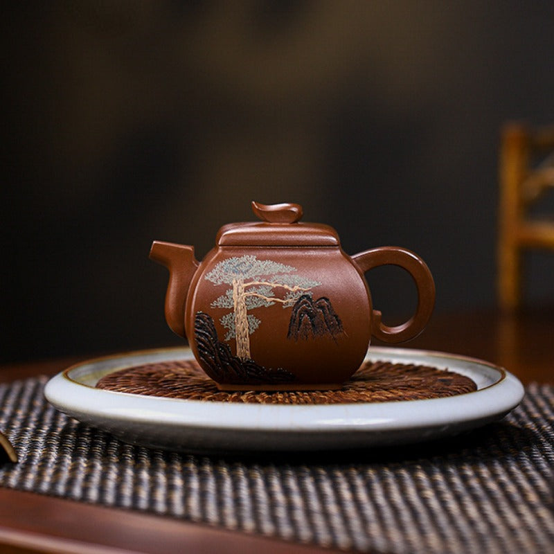 全手工宜兴紫砂茶壶[迎客松] (陈腐革紫泥- 160ml) – YIQIN TEA