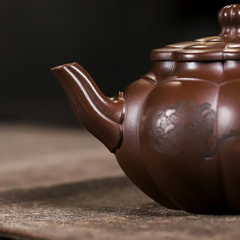 Teko Zisha Yixing Buatan Tangan Sepenuhnya [Yipin Qing Lian] (Lao Ge Zi Ni - 350ml)