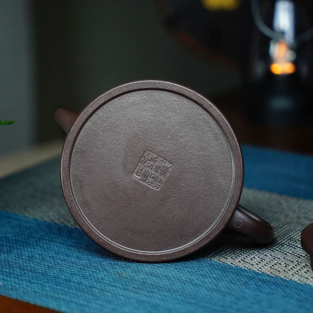 full-handmade-yixing-zisha-teapot-yu-zhao-pot-lao-zi-ni-170ml-yiqin-tea-house-yiqinteahouse-com-4 - YIQIN TEA HOUSE 一沁茶舍 yiqinteahouse.com