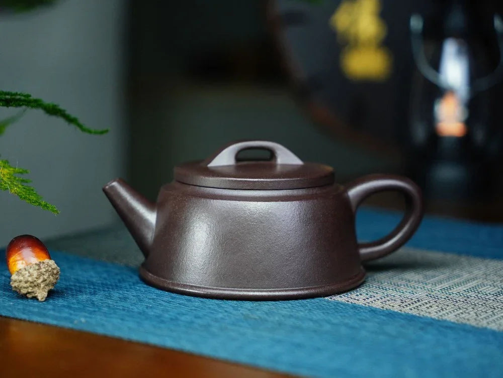 full-handmade-yixing-zisha-teapot-yu-zhao-pot-lao-zi-ni-170ml-yiqin-tea-house-yiqinteahouse-com-5 - YIQIN TEA HOUSE 一沁茶舍 yiqinteahouse.com