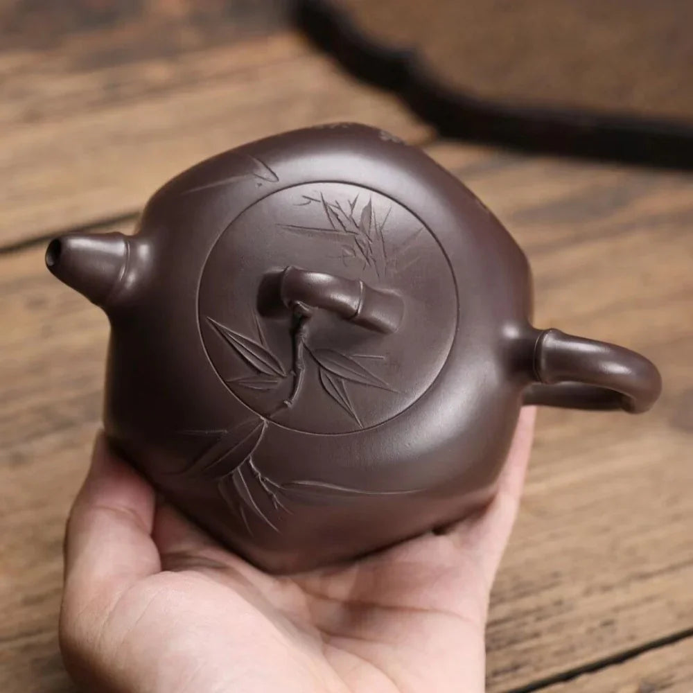 Teko Yixing Zisha Buatan Tangan Sepenuhnya [Yue Xia Xiaoxiang Pot] (Lao Zi Ni - 260ml)