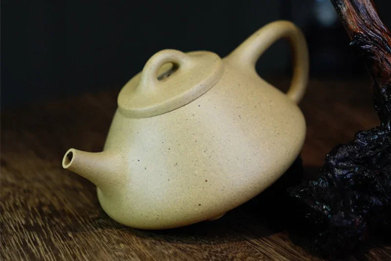 Teko Zisha Yixing Buatan Tangan Sepenuhnya [Ziye Shi Piao Pot] (Bensan Lu Ni - 260ml)
