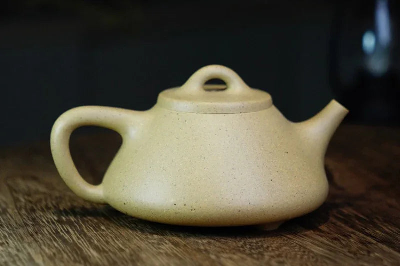 Teko Zisha Yixing Buatan Tangan Sepenuhnya [Ziye Shi Piao Pot] (Bensan Lu Ni - 260ml)