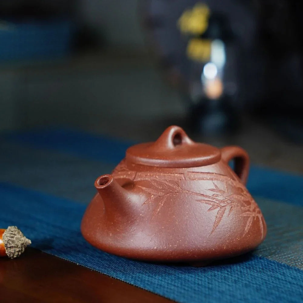 Théière Yixing Zisha entièrement faite à la main [Pot Ziye Shi Piao] (Jiang Po Ni - 310 ml)