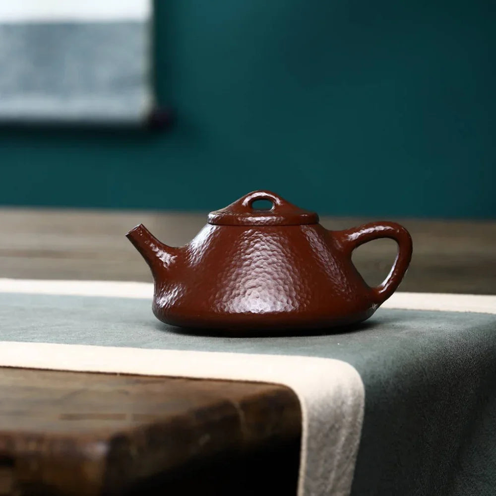Théière Yixing Zisha entièrement faite à la main [Pot Ziye Shi Piao] (Lao Zi Ni - 200 ml)