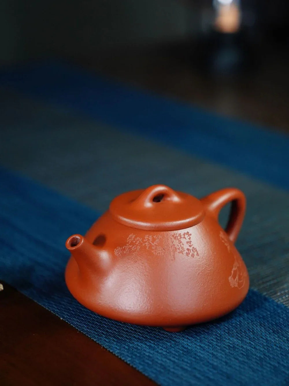 Teko Zisha Yixing Buatan Tangan Sepenuhnya [Ziye Shi Piao Pot] (Zhu Ni - 140ml)