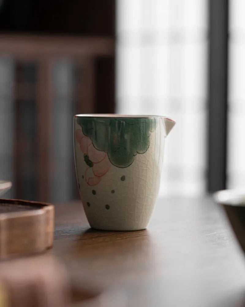 Ge Kiln Hand-painted Ice Crackle Ceramic [Lotus] Fair Cup / Strainer - YIQIN TEA HOUSE | yiqinteahouse.com | fair cup, lotus, strainer, teaware