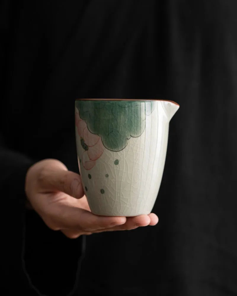 Ge Kiln Hand-painted Ice Crackle Ceramic [Lotus] Fair Cup / Strainer - YIQIN TEA HOUSE | yiqinteahouse.com | fair cup, lotus, strainer, teaware