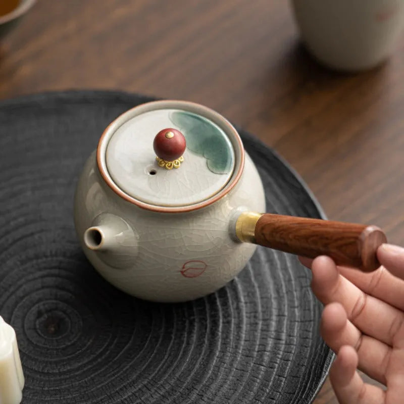 Ge Kiln Hand-painted Ice Crackle Ceramic [Lotus] Side Handle Teapot 250ml - YIQIN TEA HOUSE | yiqinteahouse.com | ceramic teapot, lotus, teapot, teaware