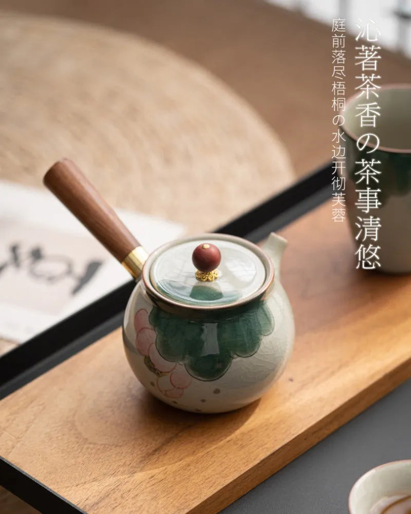 Ge Kiln Hand-painted Ice Crackle Ceramic [Lotus] Side Handle Teapot 250ml - YIQIN TEA HOUSE | yiqinteahouse.com | ceramic teapot, lotus, teapot, teaware