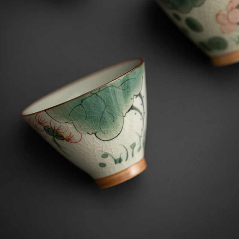 Ge Kiln Hand-painted Ice Crackle Ceramic [Lotus] Straw Hat Tea Cup Set - YIQIN TEA HOUSE | yiqinteahouse.com | lotus, tea cup, teaware