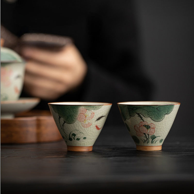 Ge Kiln Hand-painted Ice Crackle Ceramic [Lotus] Straw Hat Tea Cup Set - YIQIN TEA HOUSE | yiqinteahouse.com | lotus, tea cup, teaware