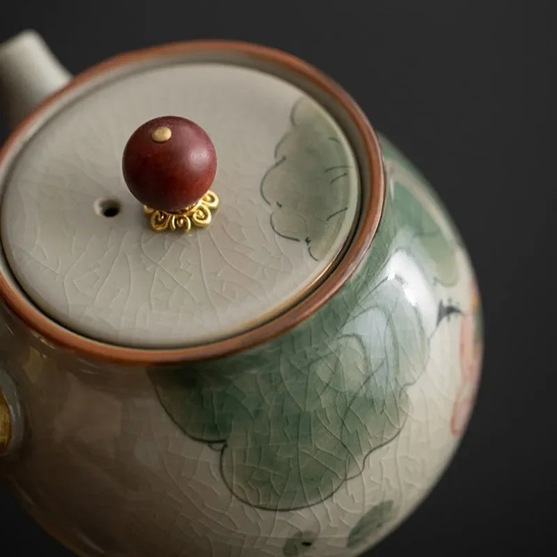 ge-kiln-hand-painted-ice-crackle-ceramic-lotus-side-handle-teapot-250ml-yiqin-tea-house-yiqinteahouse-com-11 - YIQIN TEA HOUSE 一沁茶舍 yiqinteahouse.com